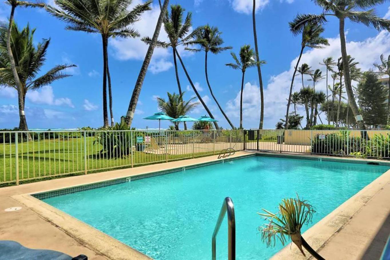 Stylish Condo Steps To Beach Hau'ula Esterno foto